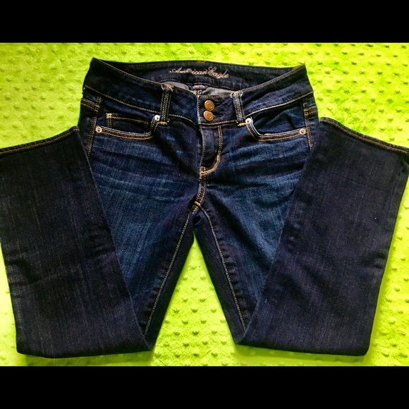 Like new American Eagle Outfitters Jeans - Picture 2 of 2